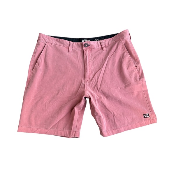 Billabong Men's Pink Shorts - Picture 1 of 4